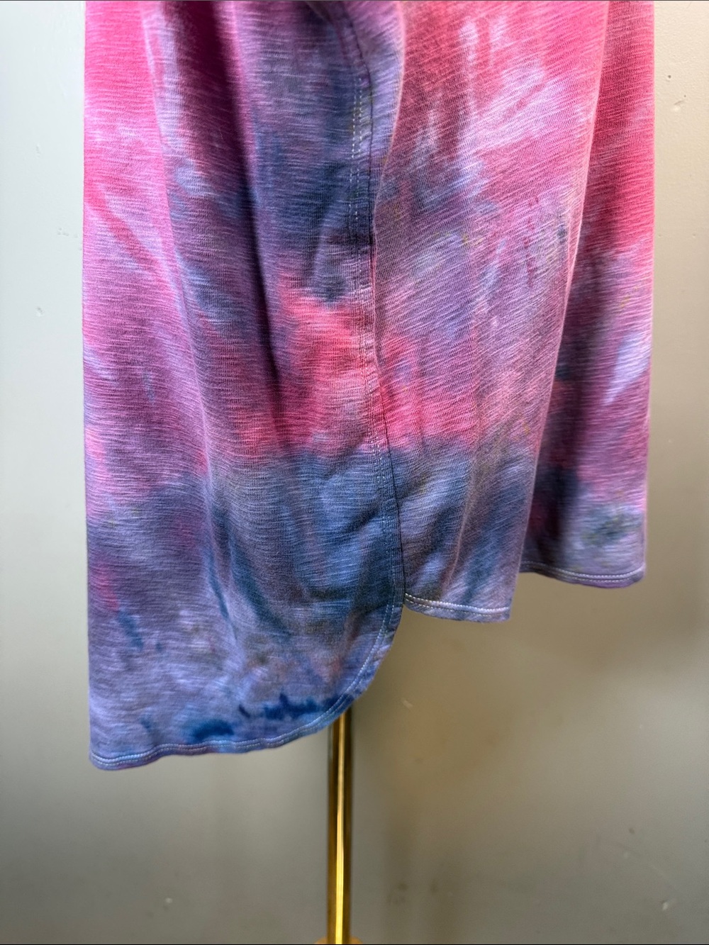 Tie-Dye Relaxed 3/4 Sleeve Top in Pink and Purple - Picture 6 of 8